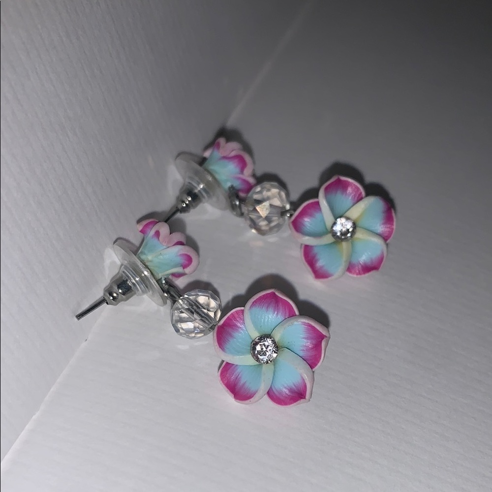 Elegant Floral Hawaiian Earrings with Sparkly Gem Accents